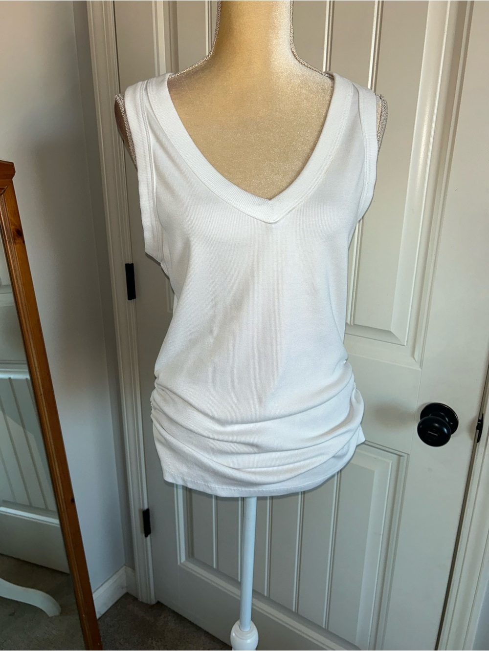 NWT Michael Stars Blanche Ruched Side Ultra Rib White V-Neck Tank Top Sz XL